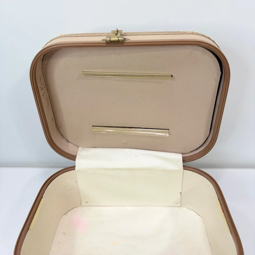 VTG Tan Train Case Vanity Makeup Box Mid Century Travel Luggage Beige 12.5in